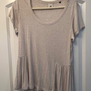 CABI LIGHT GREY, FLOWY BLOUSE